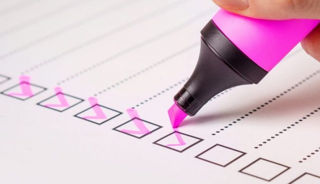 End of Financial Year Reporting Reminder for Employers checklist using pink highlighter
